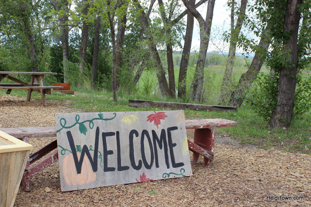 Welcome to Delicious Orchards sign. Delta County Colorado. HeidiTown.com