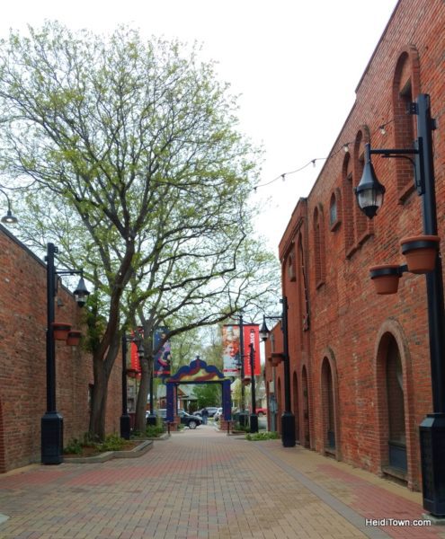 A Weekend Itinerary for Longmont, Colorado, HeidiTown.com. Alleyway view