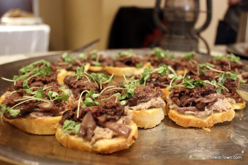 Eat All the Things A Delicious 3-Day Dining Guide to Crested Butte. CB Crafted 2018. HeidiTown.com
