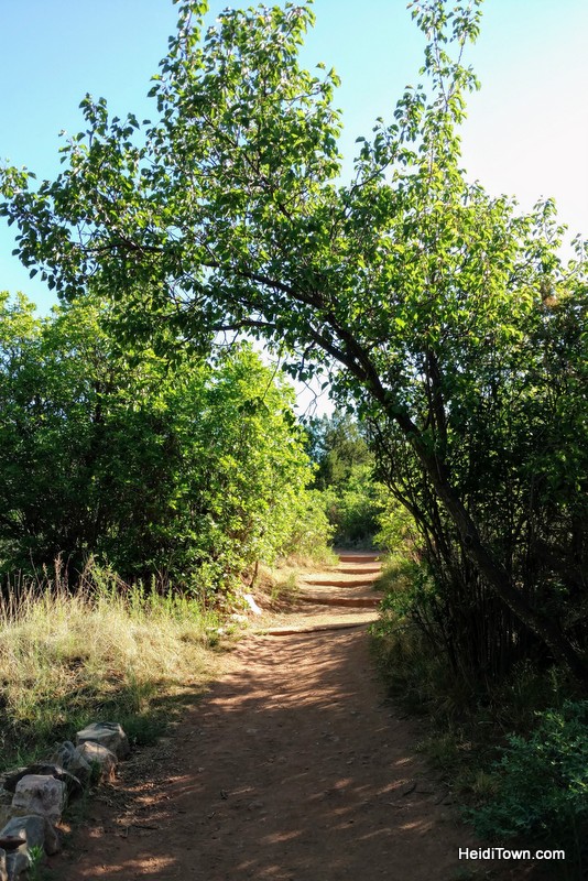 A Visit to Garden of the Gods in Colorado Springs, morning hike 1. HeidiTown.com