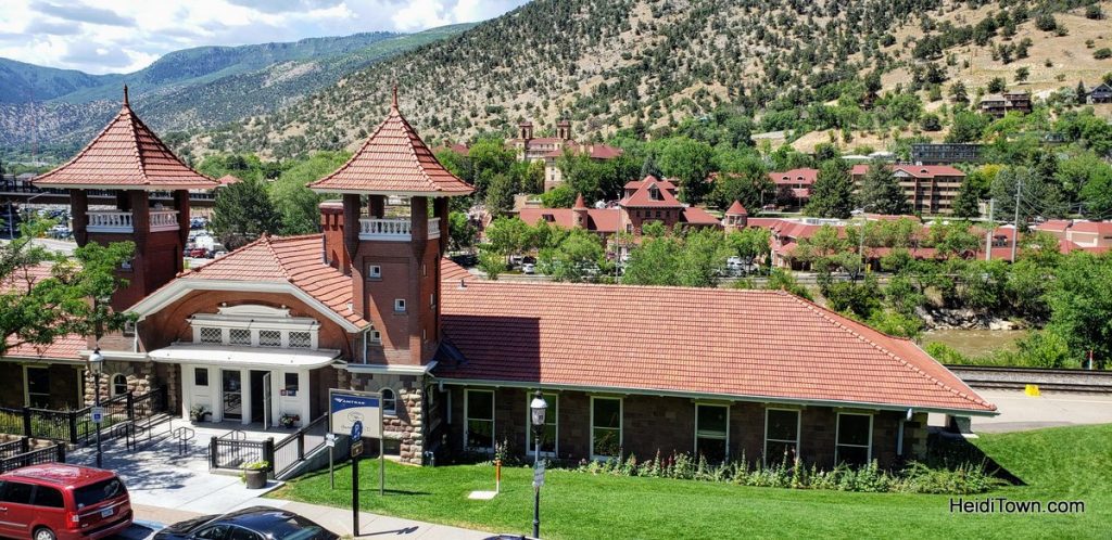 A Quick Trip to One Block of Glenwood Springs, Colorado. HeidiTown (1)