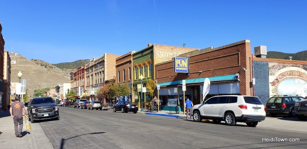 Stay in Salida, Colorado Stay Amigo Motor Lodge. HeidiTown (9)