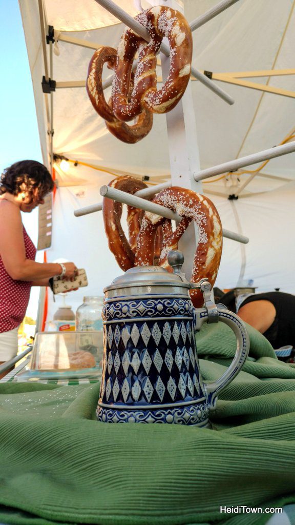 Three Tips for How to Oktoberfest in the Time of Coronavirus. HeidiTown (0)
