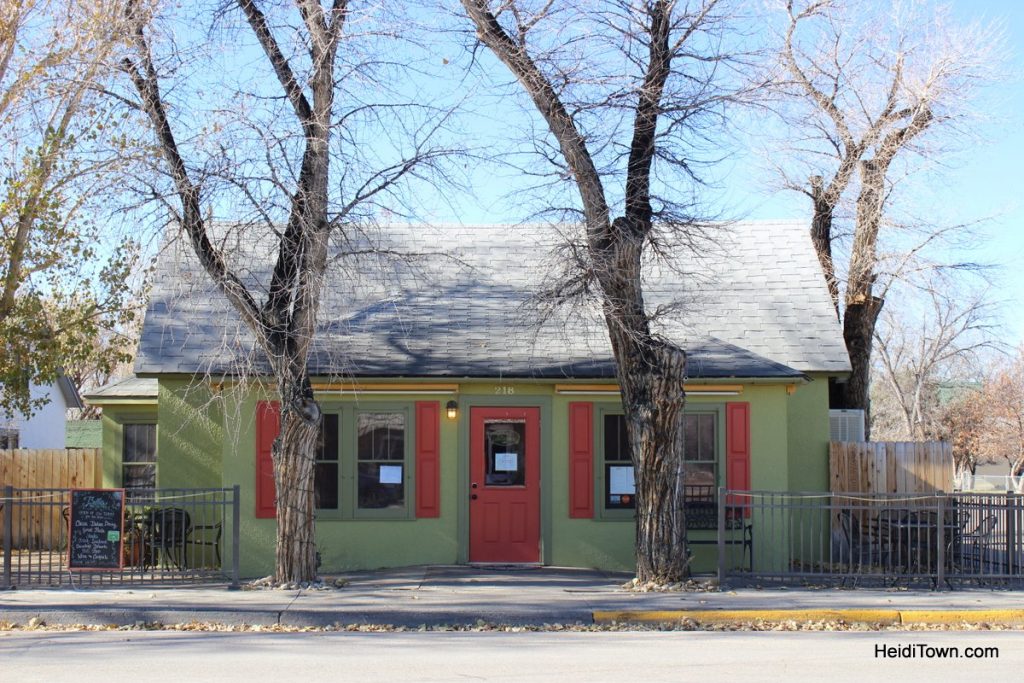 Ryan’s Travel Memories from the Road (Fishing in Saratoga, Wyoming). Bella's Bistro. HeidiTown.com